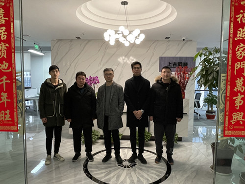 合影_副本.jpg