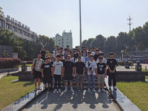 191502班合影_副本.jpg