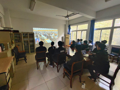 学生会观看_副本.jpg 学生会观看_副本.jpg