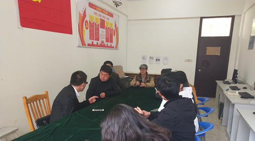 师生会生讨论_副本.jpg
